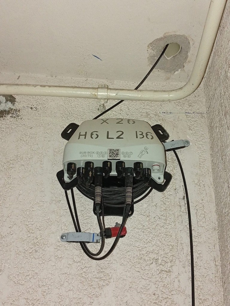 Installed X-BOX with connected drop fibers